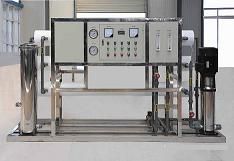 選購優(yōu)質(zhì)桶裝純凈水灌裝線，選擇可靠凈水設(shè)備廠的重要性